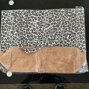 Leopard Print Canvas Tote Bag with zipper